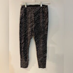 Animal Print Leggings PINK Victoria's Secret size medium